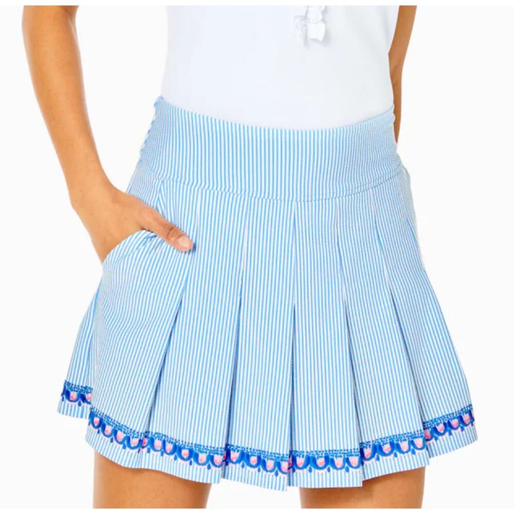 LILLY PULITZER UPF 50+ Luxletic Priska Skort in Seersucker Stripe Size 4 - Picture 2 of 7